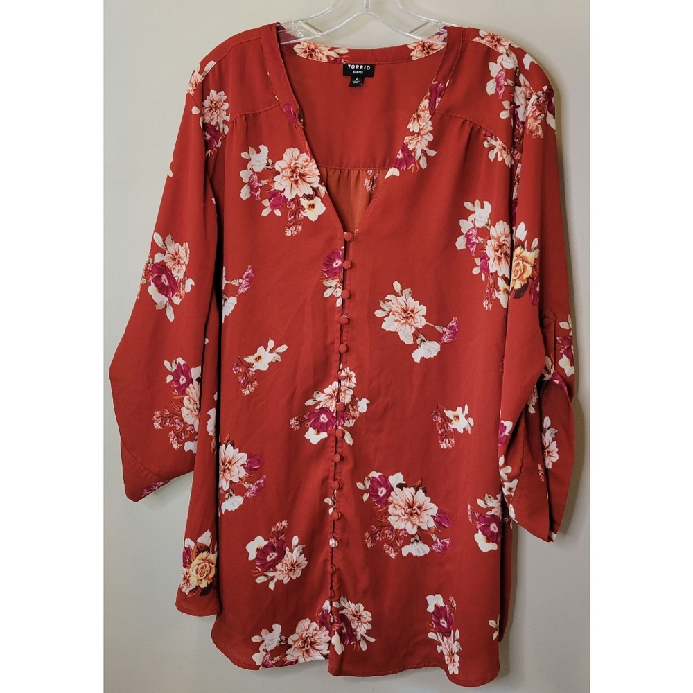 Torrid rust orange floral blouse 4X